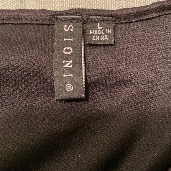 INOIS Sequined Scoop-Neck Tank Top - Picture 8 of 13